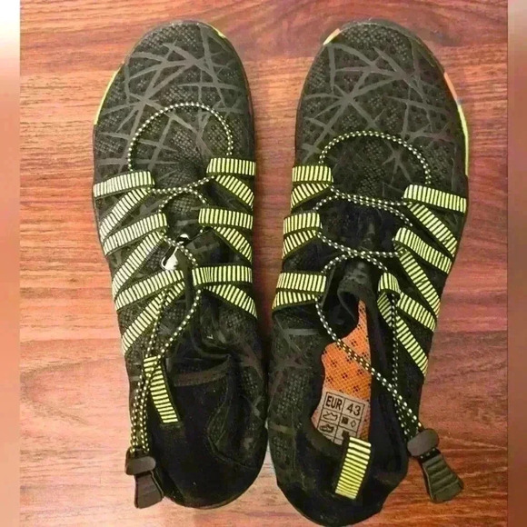 Mens Water Shoe Black Green Multicolored Sole US 10 EU 43 EUC - Picture 6 of 8